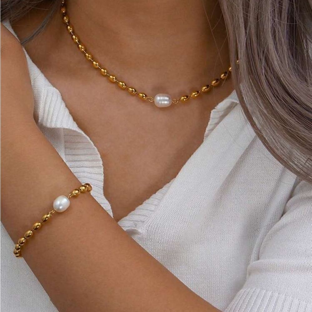Fresh water pearl bracelet M501
